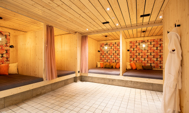 Hallenbad 2