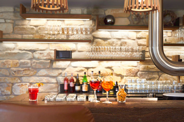 bar