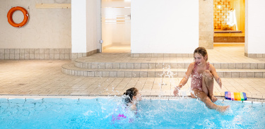 pool kids