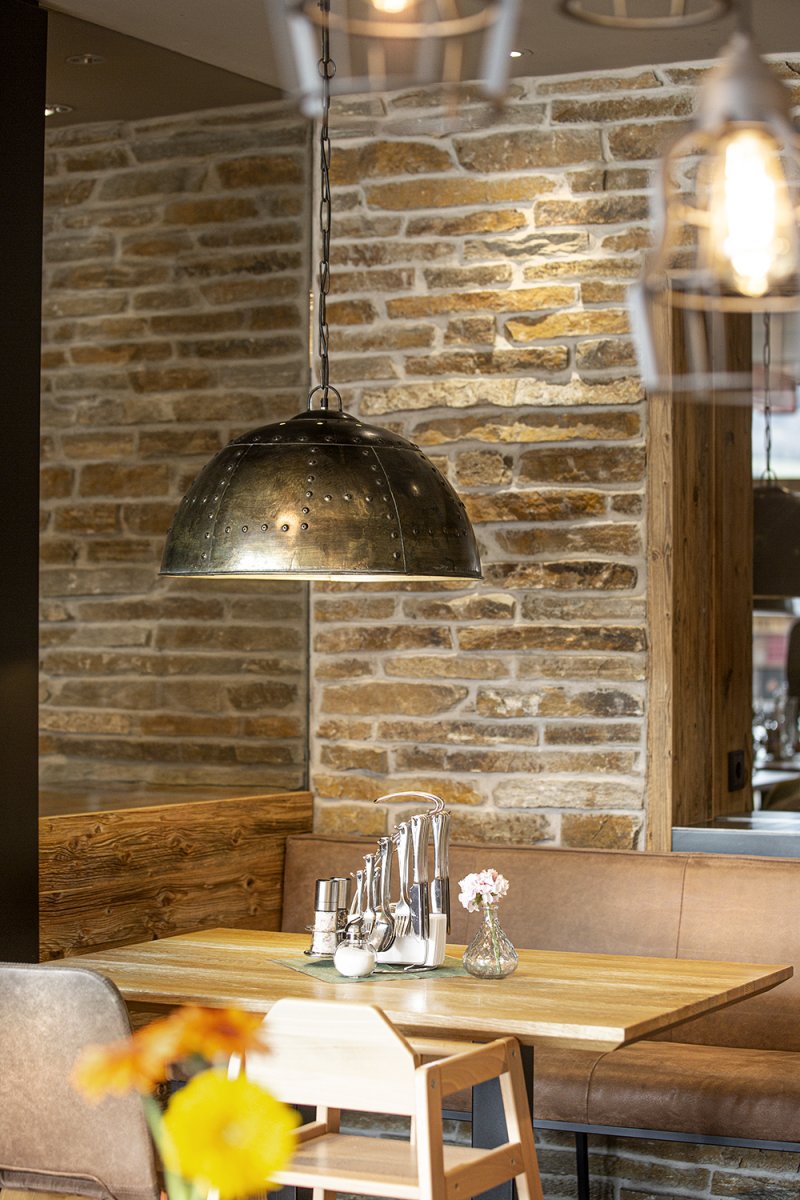 restaurant 2