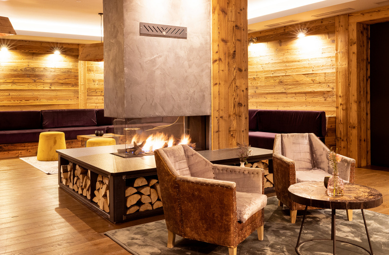 lounge 1